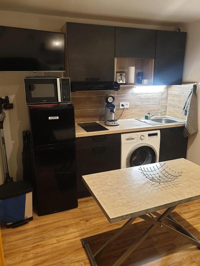 Le 67,Ski Et Randonnee,Lave Linge,Seche Linge,Parking Bernex Bagian luar foto